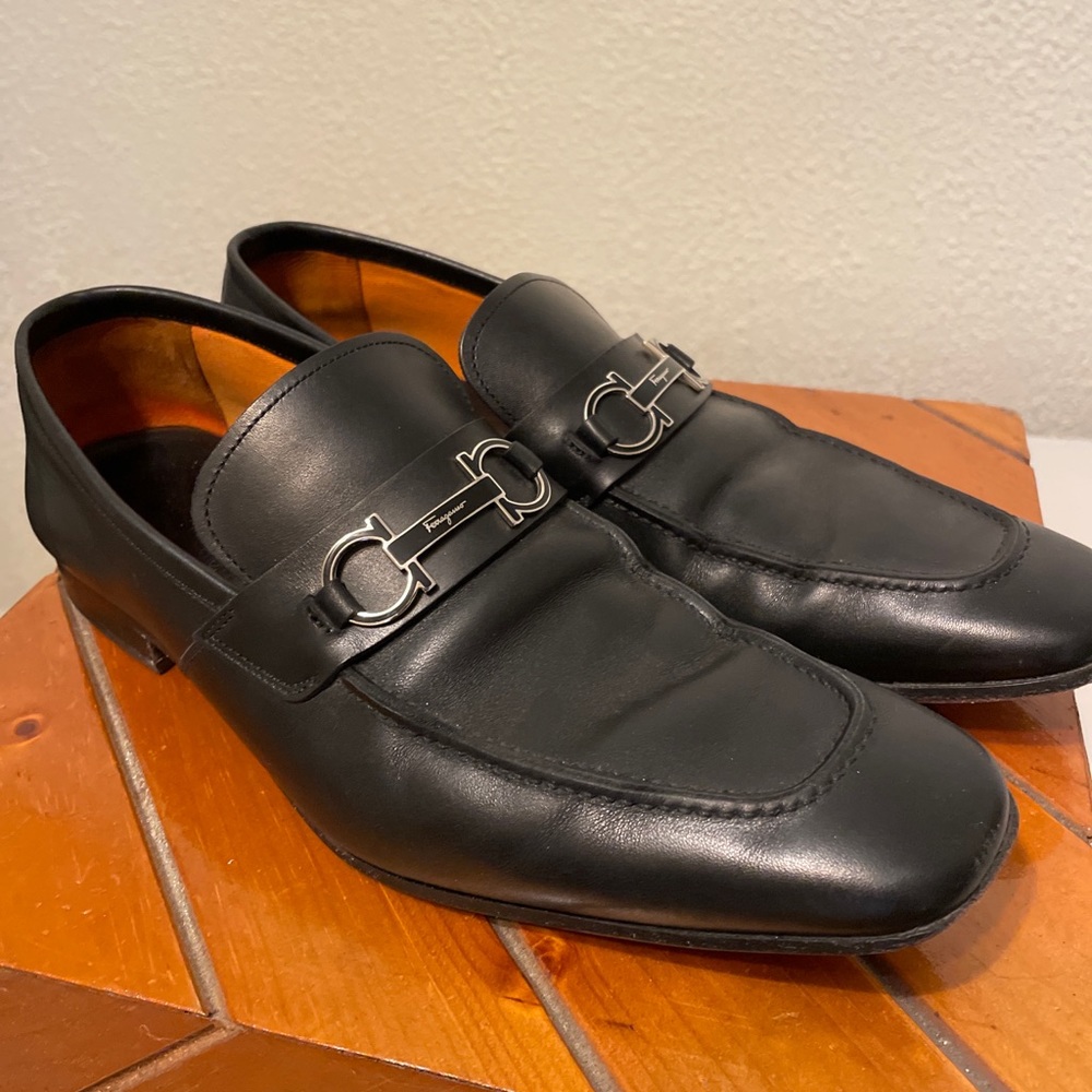 Salvatore Ferragamo Dress Shoes Size 10 Very Nice